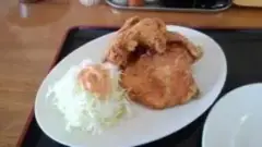 alt="むら上食堂のからあげ単品"