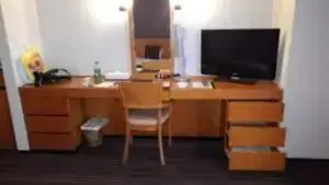 alt="オアシスタワーのデスク周り"