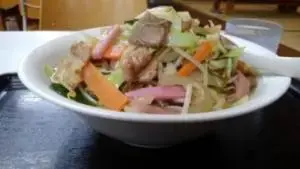 alt="横から撮影した日田ちゃんぽん"