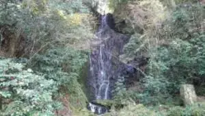 alt="知る人ぞ知る「観音の滝」"