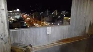 alt="ホテルエール 露天風呂からの別府市街の夜景”