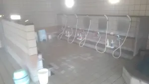 alt="まきばの温泉館の洗い場"