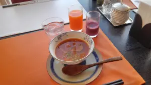 alt="ホテルエールのミネストローネ”