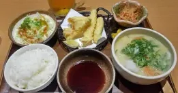 alt="豊後茶屋の豊後定食”