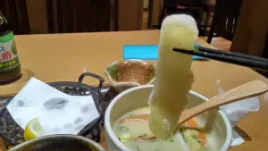 alt="豊後茶屋のだんご汁”