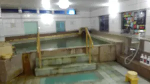 alt="別府ステーションホテルの内湯”