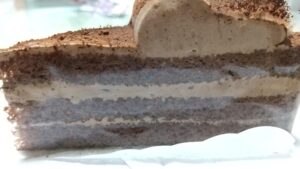 alt=“山崎製パンの一押し「ショコラトルテケーキ」