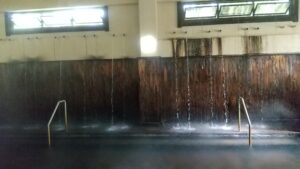 alt="日本一の筋湯温泉のうたせ湯”