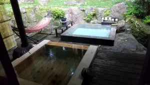 alt="せせらぎの湯・「家族湯の山ぼうし」