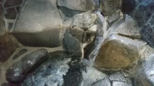 alt="白岩温泉”