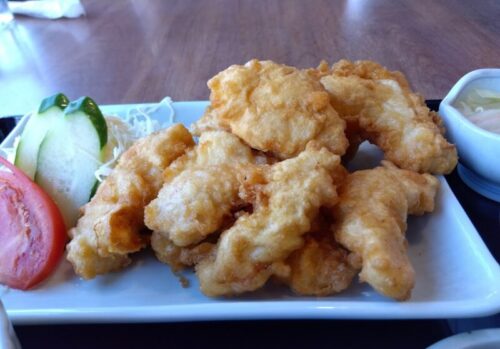 alt="一番人気がある「リボン」のとり天定食”