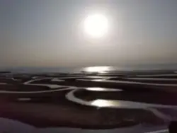 alt="昼間も美しい「真玉海岸」"