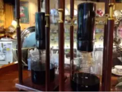 alt="青山コーヒー舎のコールドブリュー珈琲"