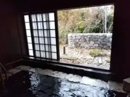 alt="秀月の貸切半露天風呂「秀の湯」"