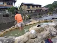 alt="ガニ湯の足湯"