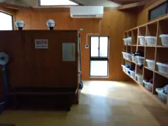 alt="夷谷温泉の脱衣所"